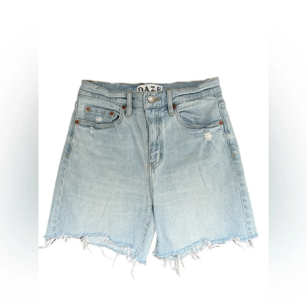 Daze denim shorts size 24